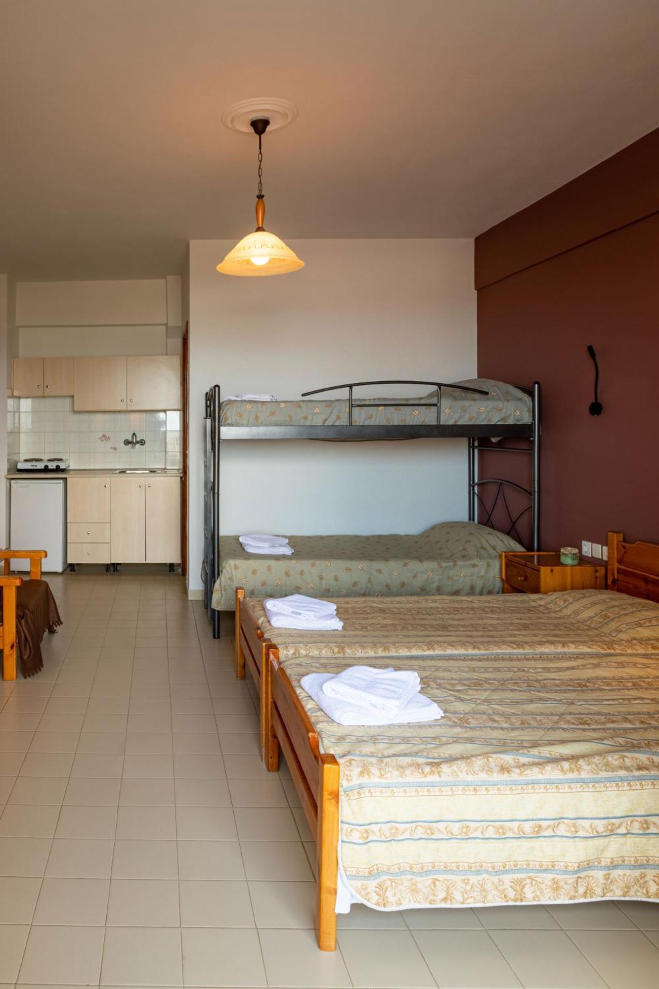 Angelo Apartments Толон Екстериор снимка